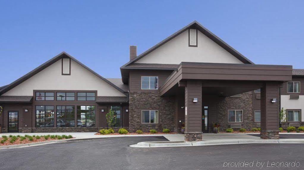 Grandstay & Of Luverne